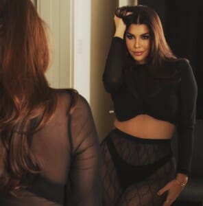 Imogen_thomas-Hot_Milf