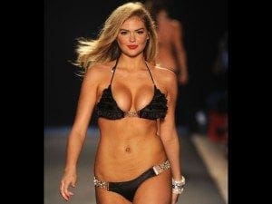 Kate Upton - ροζ τηλέφωνα
